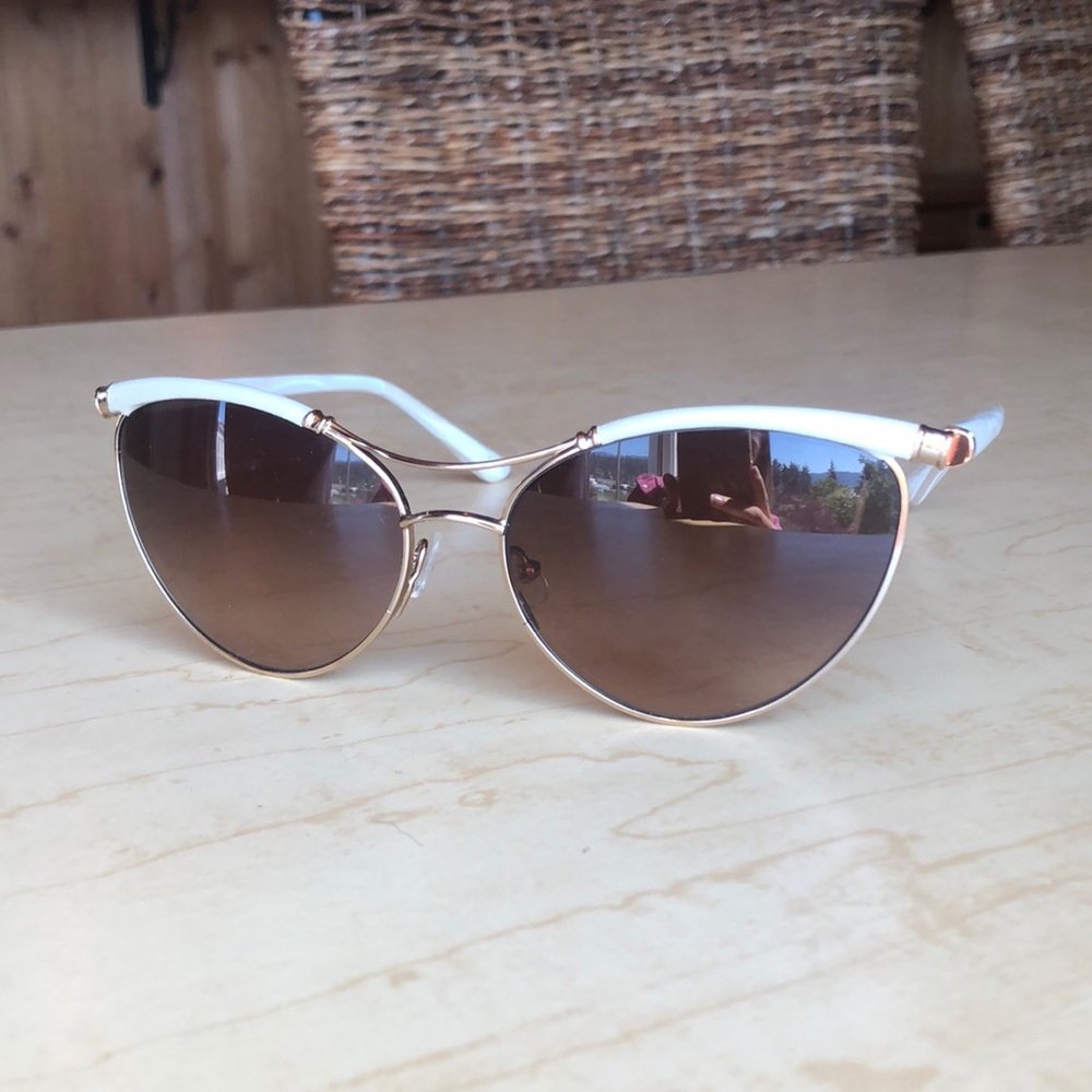 Badgley Mischka Margeaux Sunglasses
